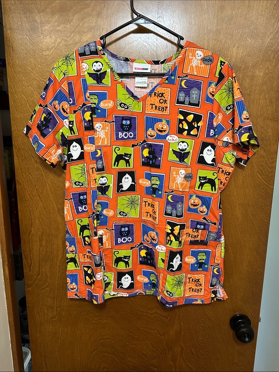Scrubstar Other - Halloween Scrub Top